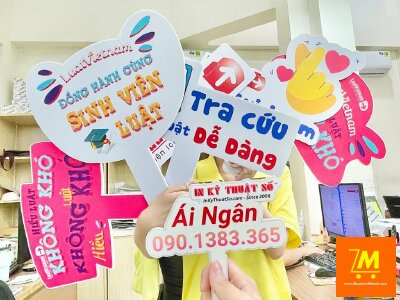 Hashtag cầm tay tiếng Anh là gì?