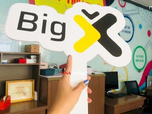 Hashtag cầm tay công ty BigX dịch vụ quảng cáo online - MSN185