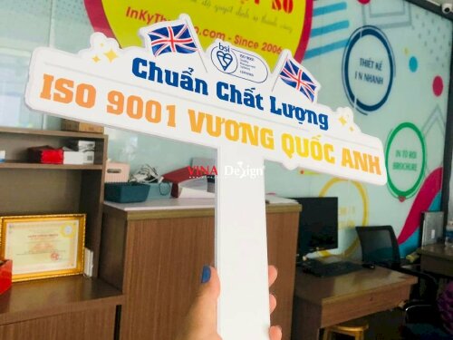 Hashtag cầm tay Slogan Chuẩn chất lượng ISO 9001 Vương Quốc Anh - MSN162