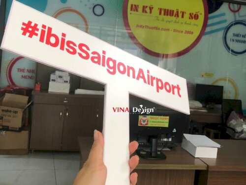 Hashtag cầm tay ibissSaigonAirport - MSN318