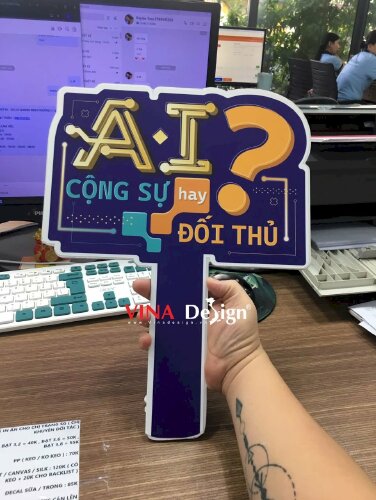 Hashtag cầm tay AI cộng sự hay đối thủ - MSN650