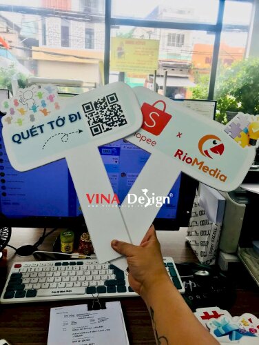 Hashtag cầm tay Quét Tớ Đi QRcode - MSN670