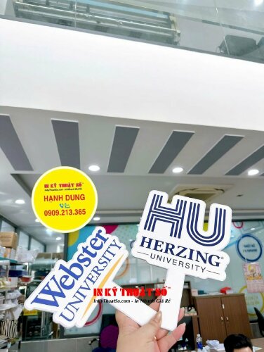 Hashtag cầm tay Webster University, Herzing University - MSN692