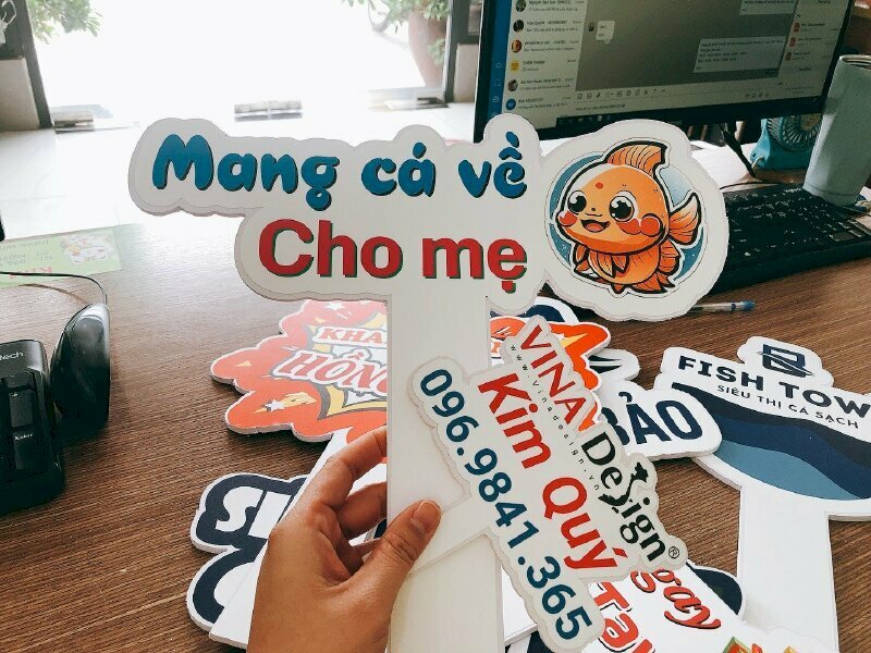 Hashtag cầm tay mang cá về cho mẹ - MSN147