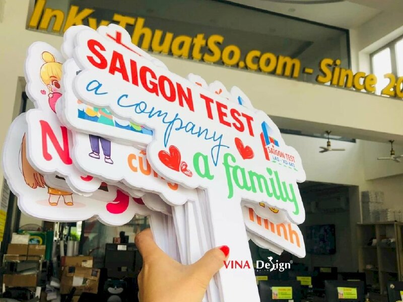 Hashtag cầm tay Saigon Test A Company A Family - MSN295