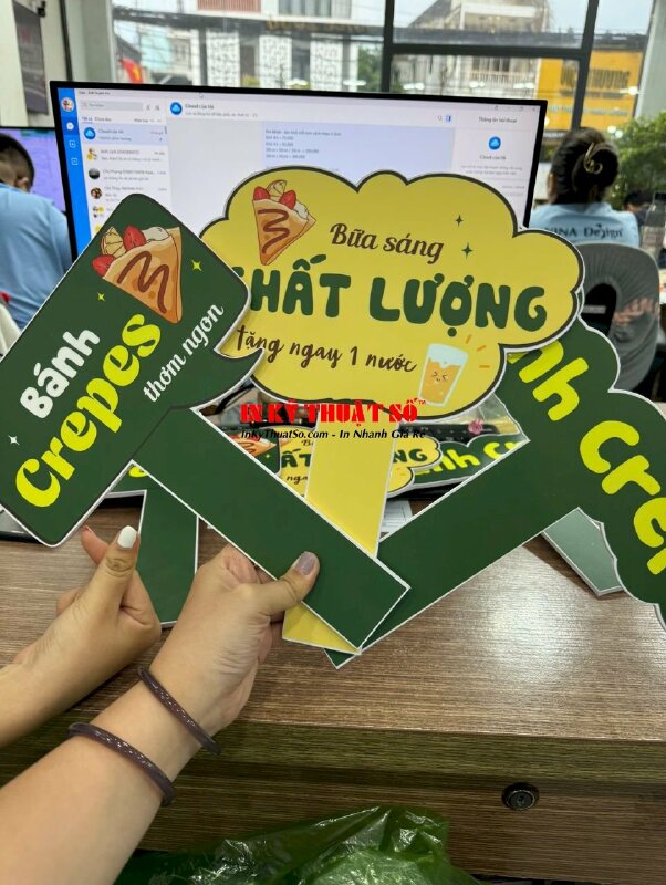 Hashtag cầm tay Slogan Bữa sáng Chất lượng tặng ngay 1 ly nước - MSN502