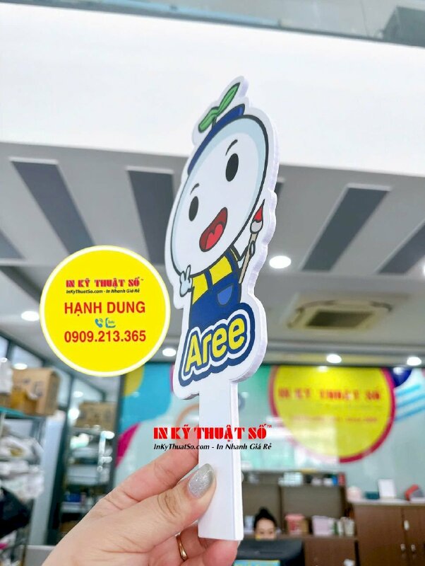 Hashtag chibi cầm tay Bé Mầm AREE linh vật đại diện xưởng nghệ thuật Art Tree - MSN527