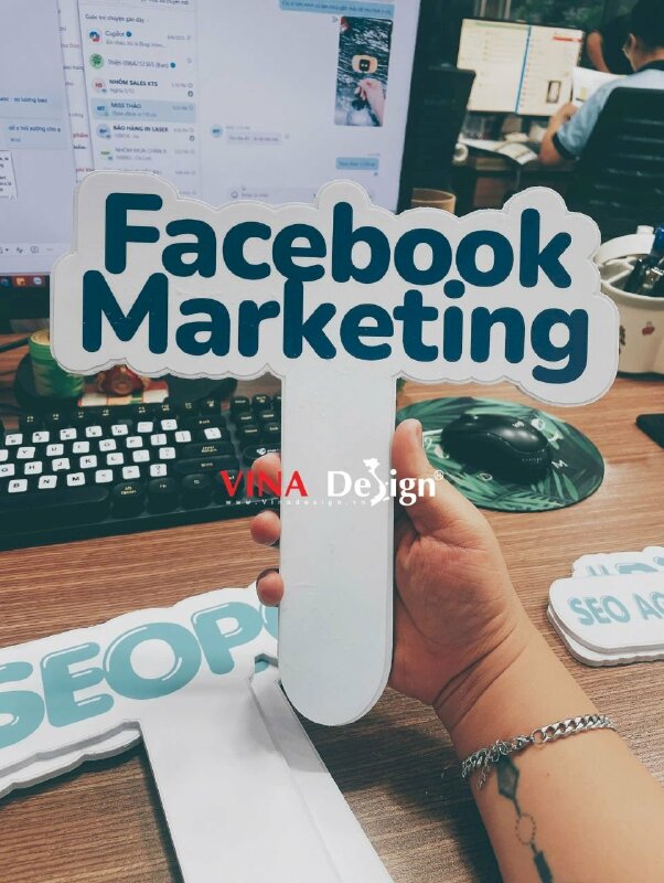 Hashtag cầm tay Facebook Marketing - MSN550