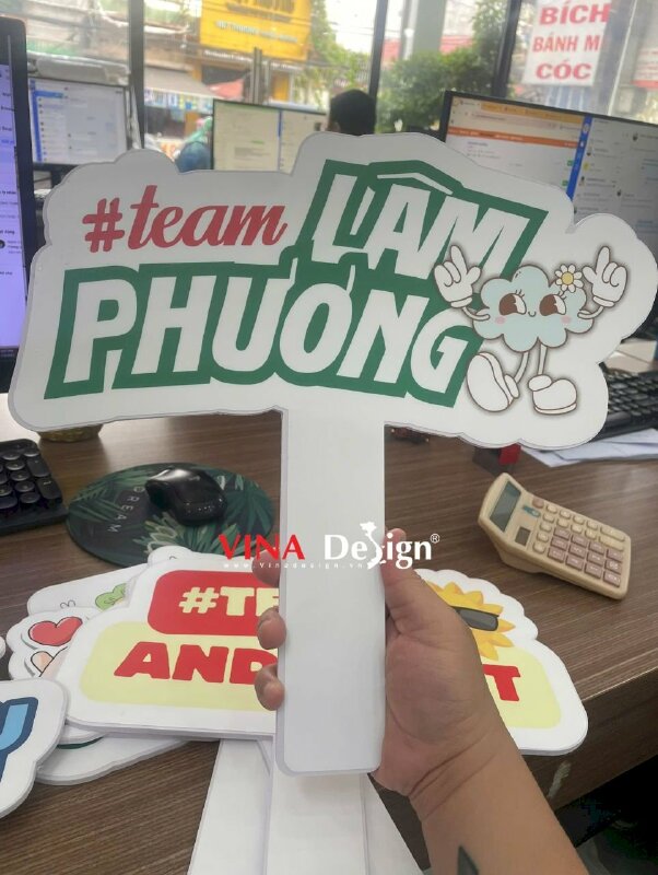 Hashtag cầm tay Team Lâm Phương - MSN577