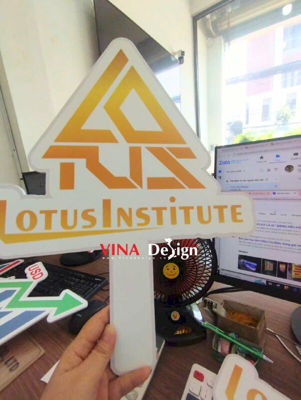 Hashtag cầm tay Lotus Institute - MSN647