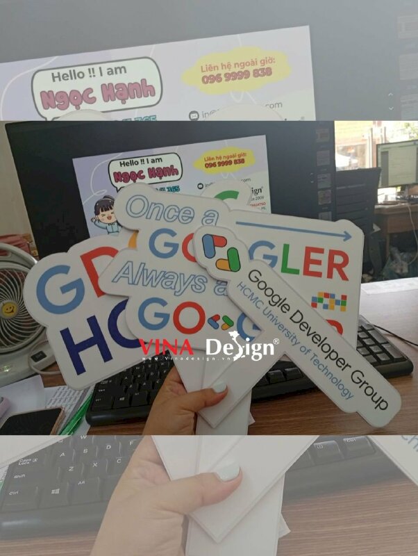Hashtag cầm tay Google Developer Group HCMC University of Technology - MSN664